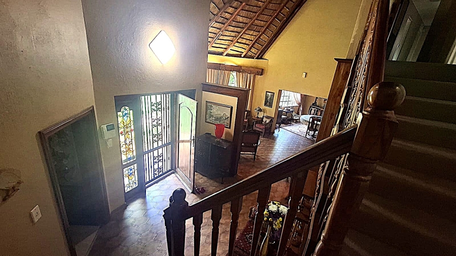 6 Bedroom Property for Sale in Mooivallei Park North West